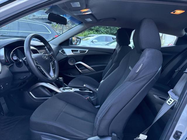 Photo of 2015 Ironman Silver Metallic Hyundai Veloster
