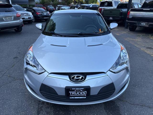 Photo of 2015 Ironman Silver Metallic Hyundai Veloster