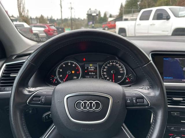 Photo of 2015 White Audi Q5