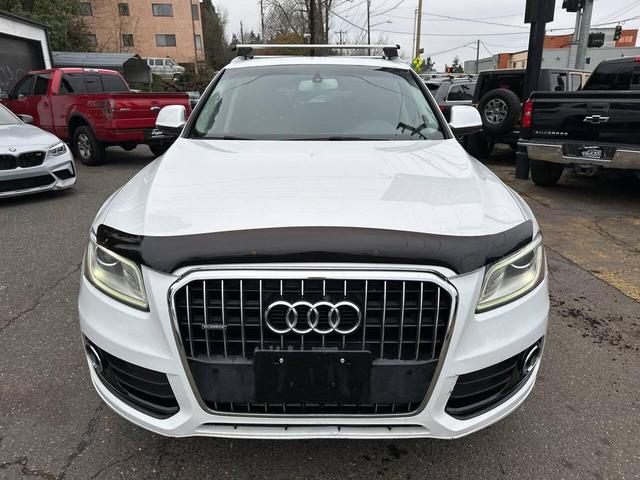Photo of 2015 White Audi Q5