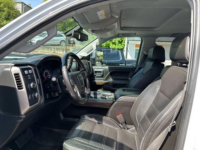Photo of 2019 White GMC Sierra 3500