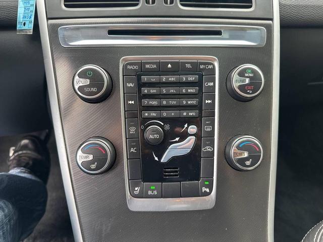 Photo of 2012 Black Sapphire Metallic Volvo XC60