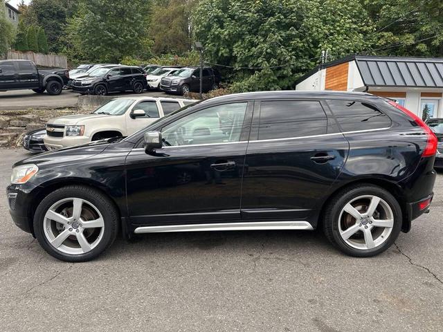 Photo of 2012 Black Sapphire Metallic Volvo XC60