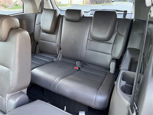 Photo of 2015 White Diamond Pearl Honda Odyssey