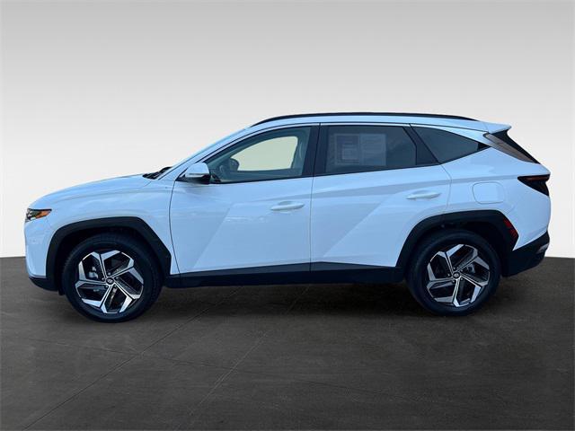 Photo of 2022 Quartz White Hyundai TUCSON