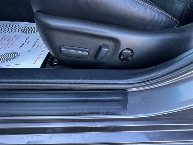Photo of 2015 Predawn Gray Mica Toyota Camry