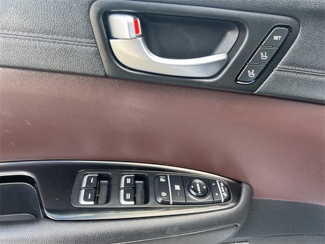 Photo of 2016 Snow White Pearl Kia Optima