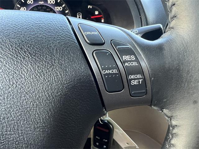 Photo of 2007 Desert Rock Metallic Honda Odyssey