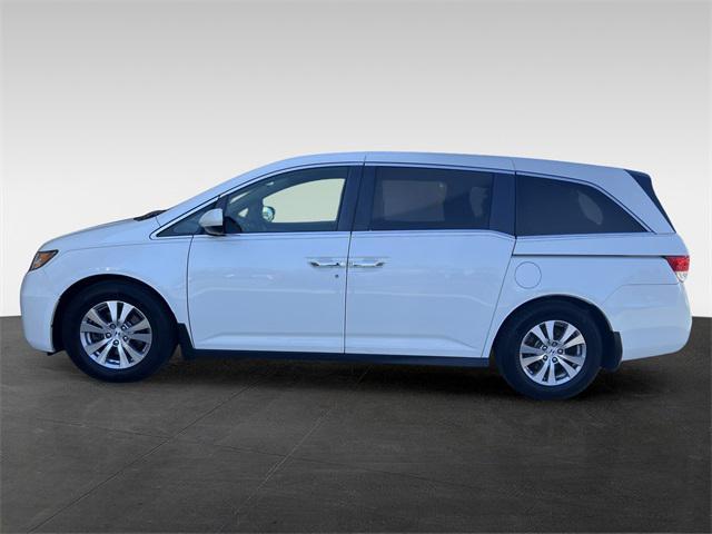 Photo of 2015 White Diamond Pearl Honda Odyssey