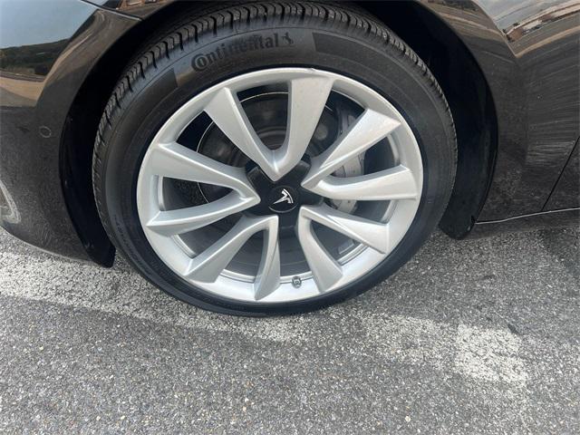Photo of 2018 Black Tesla Model 3