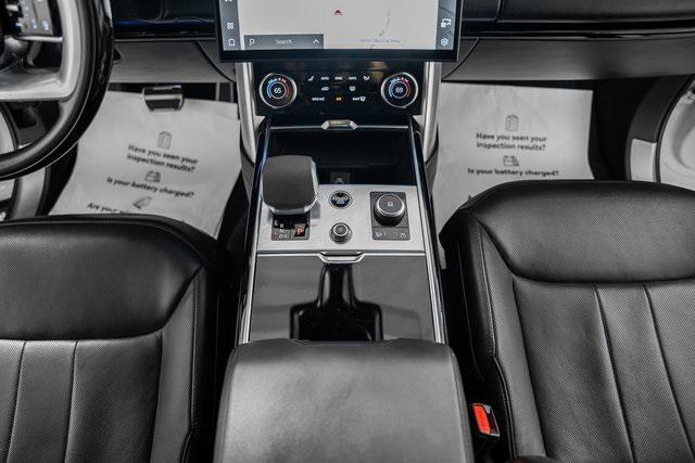 Photo of 2023 Icy White SV Bespoke Special Effect Gloss Land Rover Range Rover
