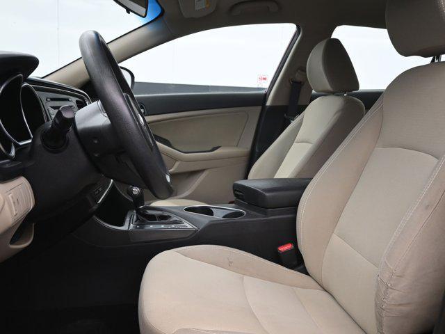 Photo of 2014 Remington Red Metallic Kia Optima