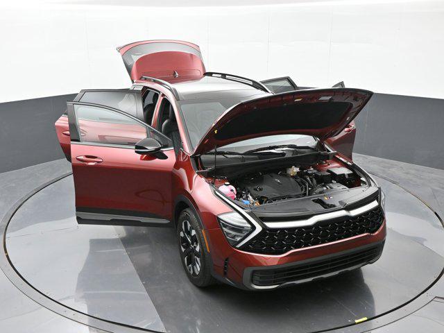 Photo of 2024 Dawning Red Kia Sportage