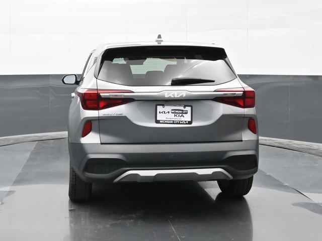 Photo of 2022 Steel Gray Kia Seltos