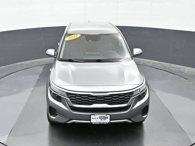 Photo of 2022 Steel Gray Kia Seltos