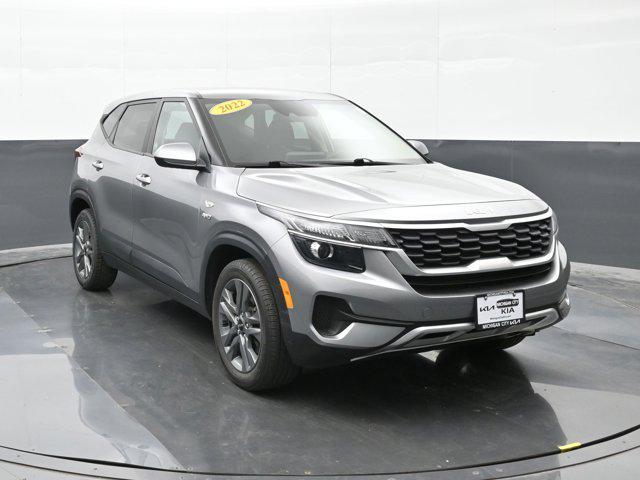 Photo of 2022 Steel Gray Kia Seltos