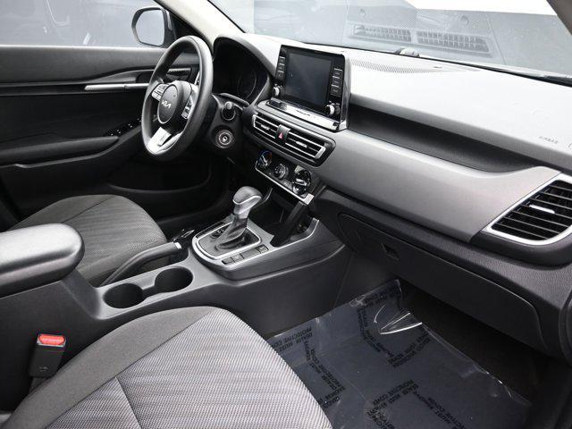 Photo of 2022 Steel Gray Kia Seltos