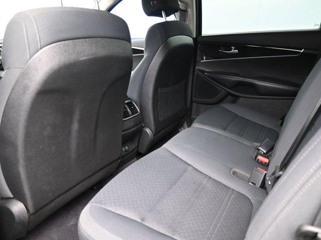 Photo of 2018 Ebony Black Kia Sorento