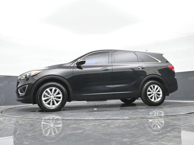 Photo of 2018 Ebony Black Kia Sorento