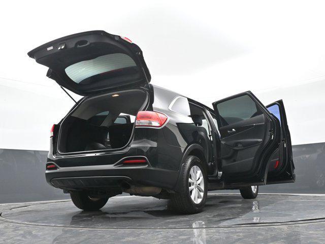 Photo of 2018 Ebony Black Kia Sorento