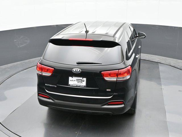 Photo of 2018 Ebony Black Kia Sorento