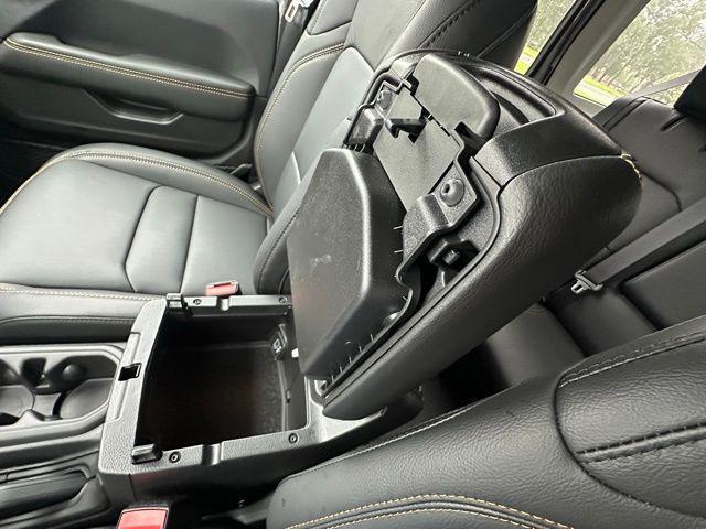 Photo of 2025 Granite Jeep Wrangler