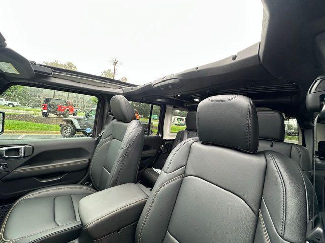 Photo of 2025 Granite Jeep Wrangler