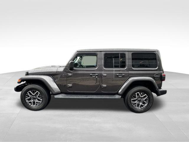 Photo of 2025 Granite Jeep Wrangler