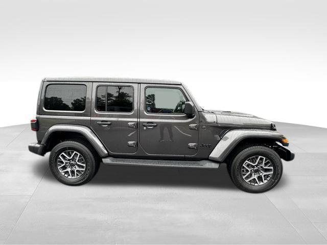 Photo of 2025 Granite Jeep Wrangler