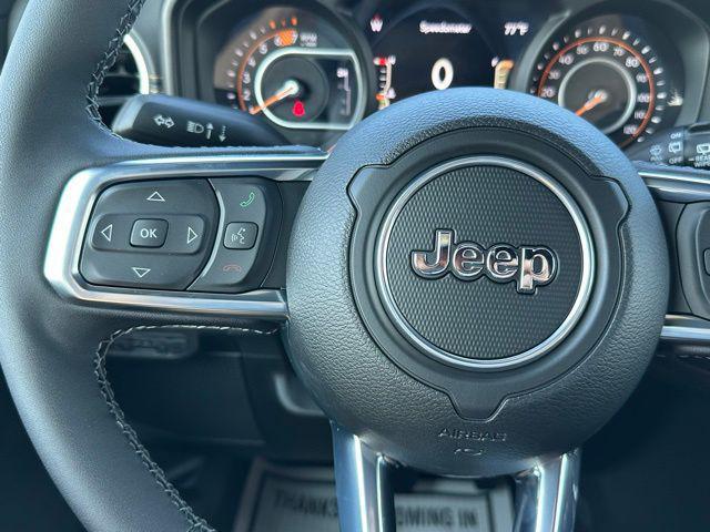 Photo of 2025 Bright White Clearcoat Jeep Wrangler