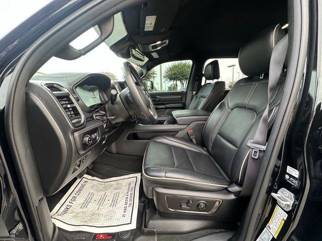 Photo of 2023 Diamond Black Crystal Pearlcoat RAM 1500