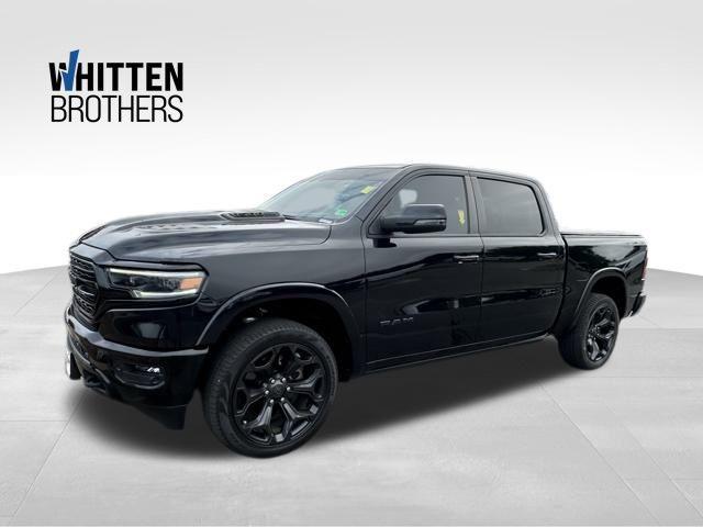 Photo of 2023 Diamond Black Crystal Pearlcoat RAM 1500