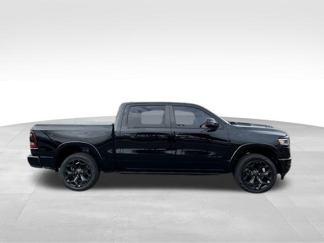 Photo of 2023 Diamond Black Crystal Pearlcoat RAM 1500