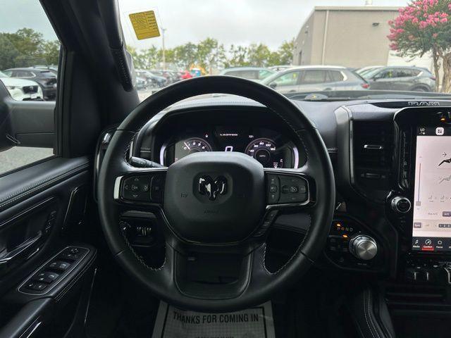 Photo of 2023 Diamond Black Crystal Pearlcoat RAM 1500