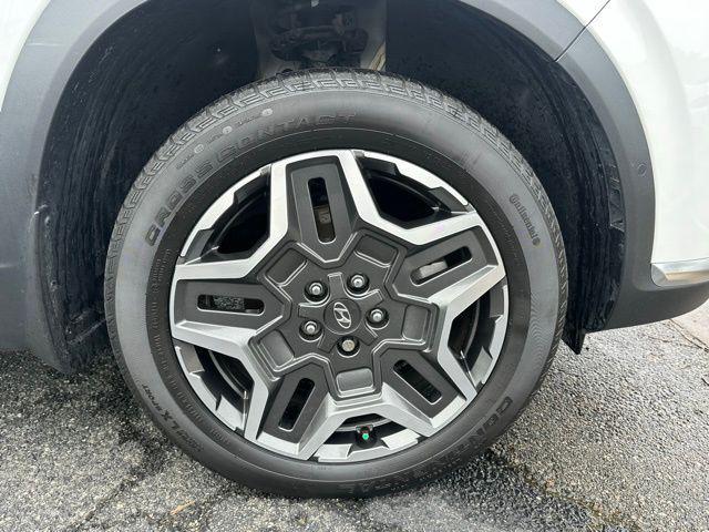 Photo of 2023 Serenity White Pearl Hyundai SANTA FE