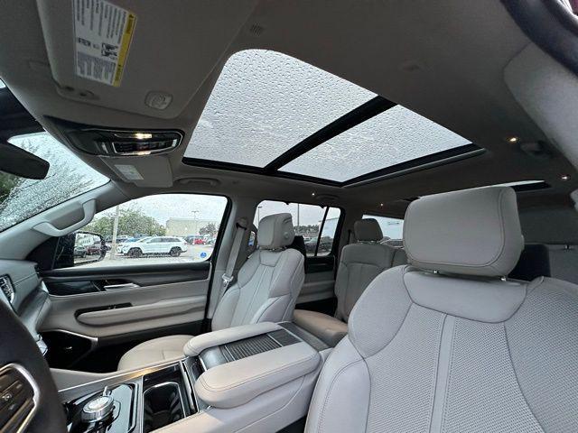 Photo of 2024 Velvet Red Pearlcoat Jeep Wagoneer