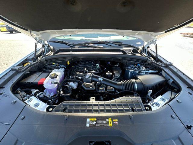 Photo of 2025 Bright White Clearcoat Jeep Grand Cherokee