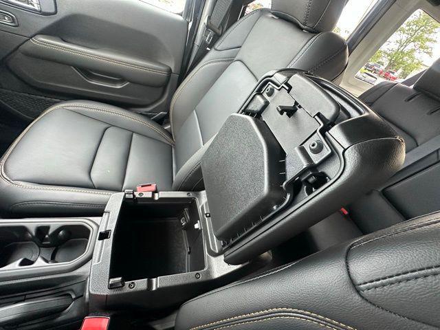 Photo of 2025 Black Clearcoat Jeep Wrangler
