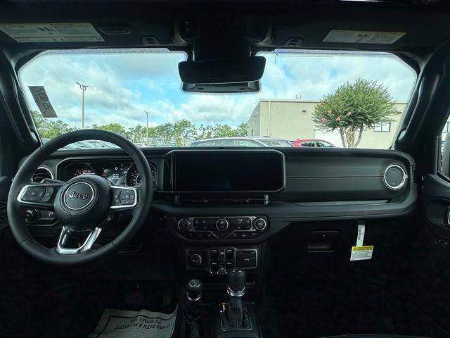 Photo of 2025 Black Clearcoat Jeep Wrangler