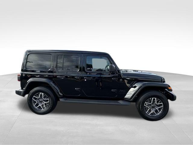 Photo of 2025 Black Clearcoat Jeep Wrangler