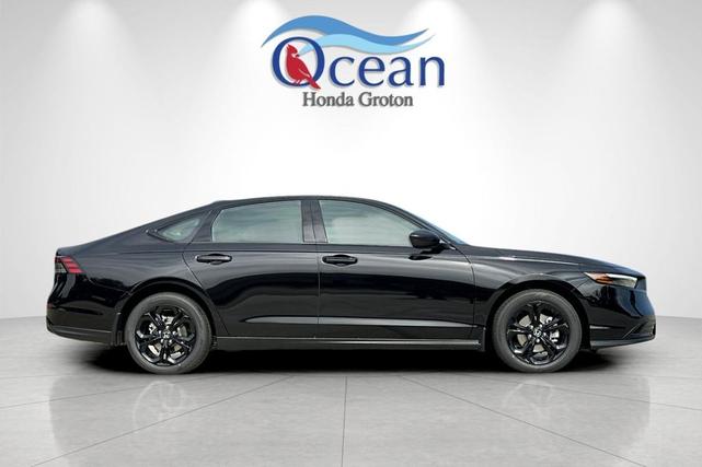 Photo of 2025 Crystal Black Pearl Honda Accord