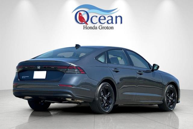 Photo of 2025 Meteorite Honda Accord