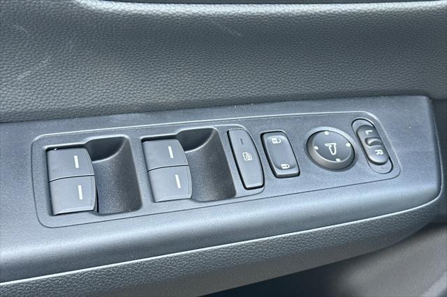 Photo of 2026 Silver Metallic Honda CR-V Hybrid