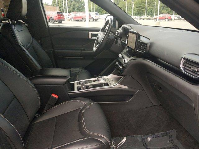 Photo of 2020 Blue Metallic Ford Explorer
