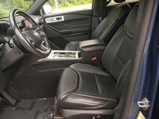 Photo of 2020 Blue Metallic Ford Explorer