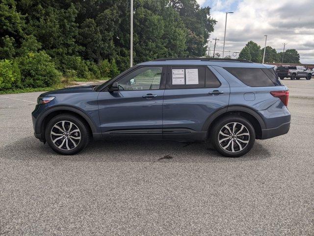 Photo of 2020 Blue Metallic Ford Explorer
