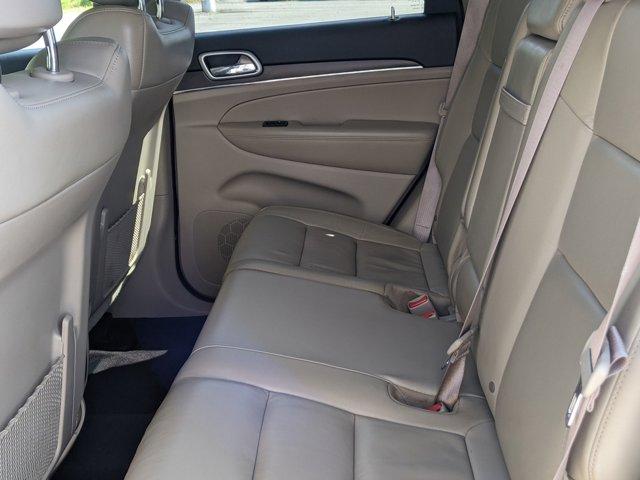 Photo of 2018 Bright White Clearcoat Jeep Grand Cherokee