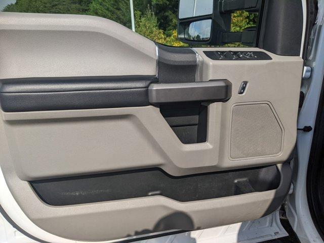 Photo of 2021 Oxford White Ford F-350