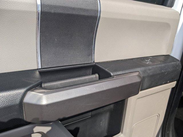 Photo of 2021 Oxford White Ford F-350