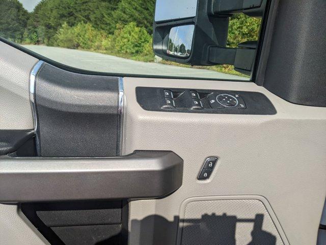 Photo of 2021 Oxford White Ford F-350